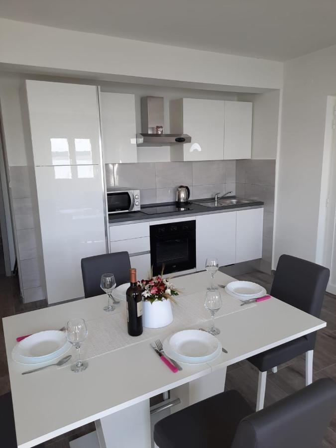Apartmani Antea Starigrad Paklenica Exterior photo